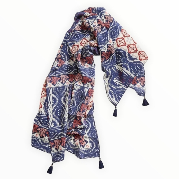 Lucky Brand Rockefeller 100% Silk Scarf - Picture 2 of 7